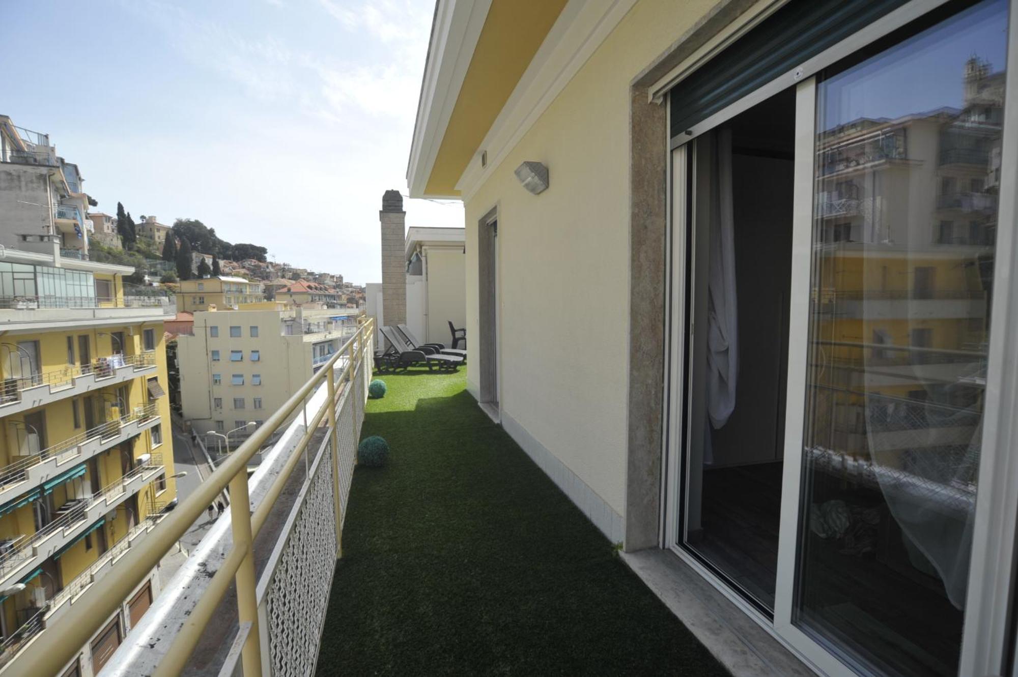 Casa Rosa Lucia Centrale Con Parcheggio San Remo Zewnętrze zdjęcie